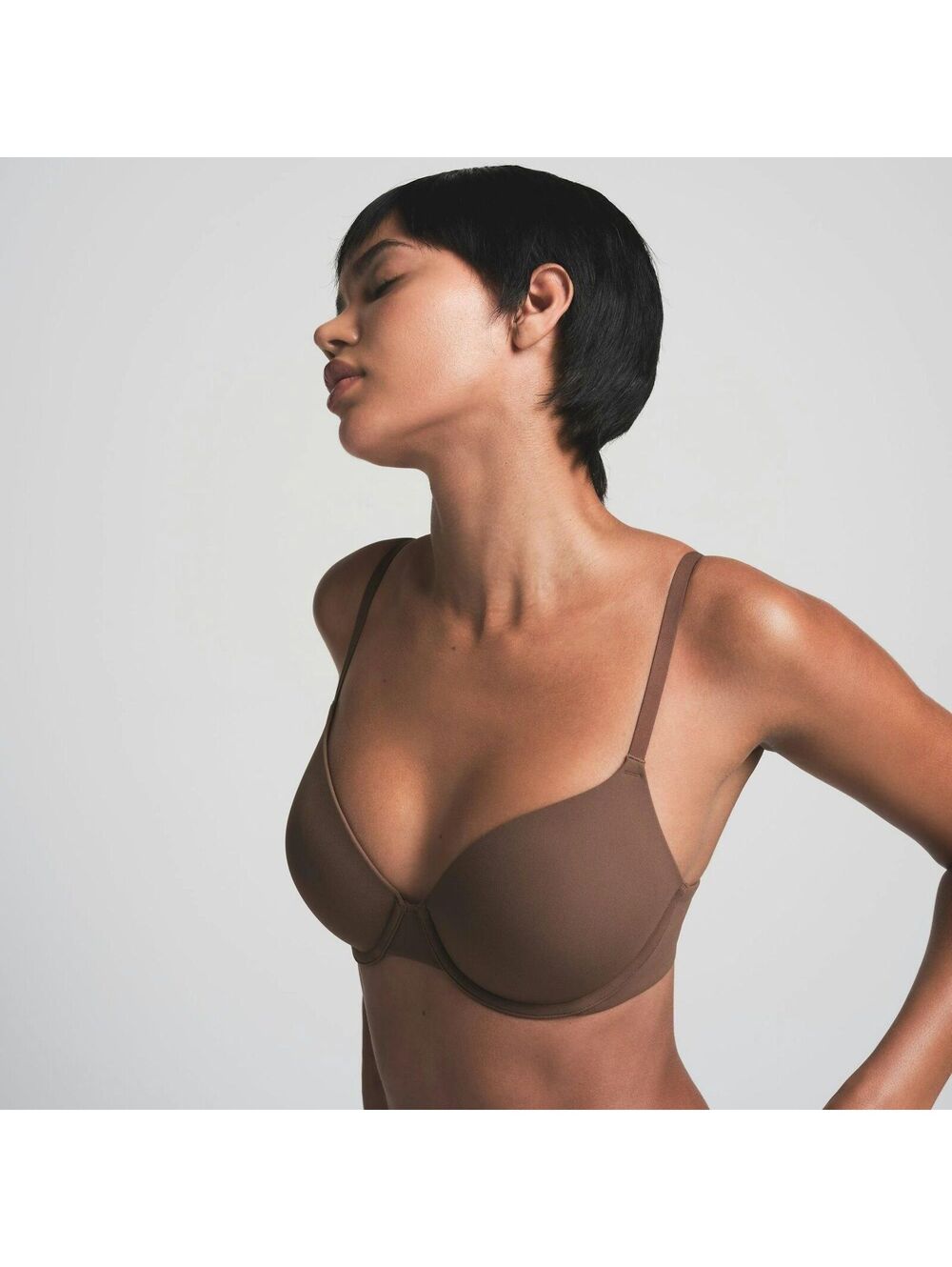 SKIMS NWT Fits Everybody T-Shirt Bra - Size 38A - Picture 2 of 5